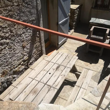 Nyaraló Maison De Village A 2 Km De La Mer Cap Corse 15 Kms Bastia
